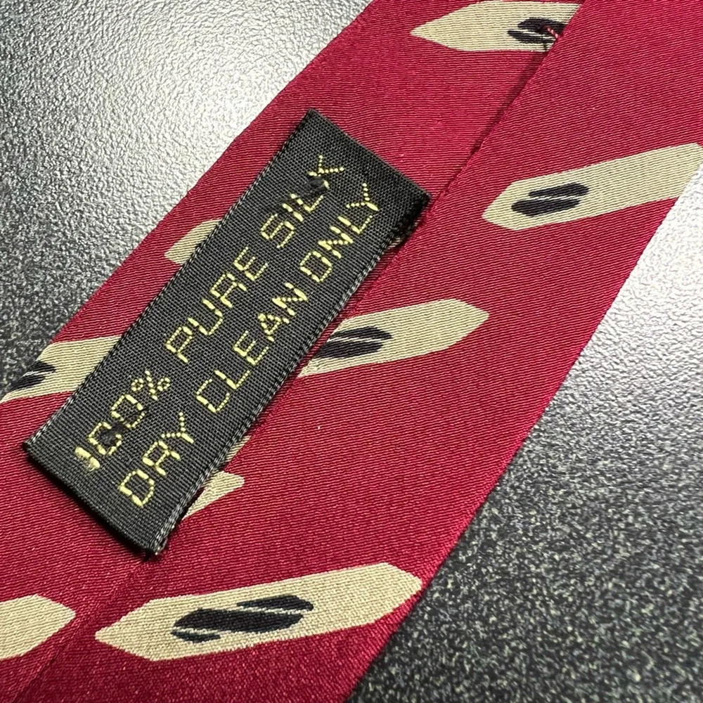 Giorgio Armani Mens Tie Necktie Red Beige Geometric 100% Silk Tied Classic Italy